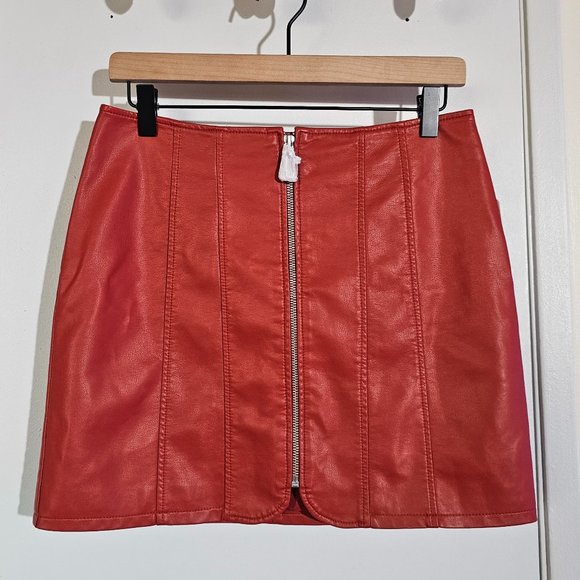 Free People Layla Faux Leather Miniskirt In Spiced Brandy - Size 4/Small - Picture 1 of 11